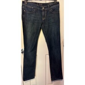 DL 1961 Women's 30 the Lindsey Slim Straight Dark Wash Denim Jeans. 4way Stretch